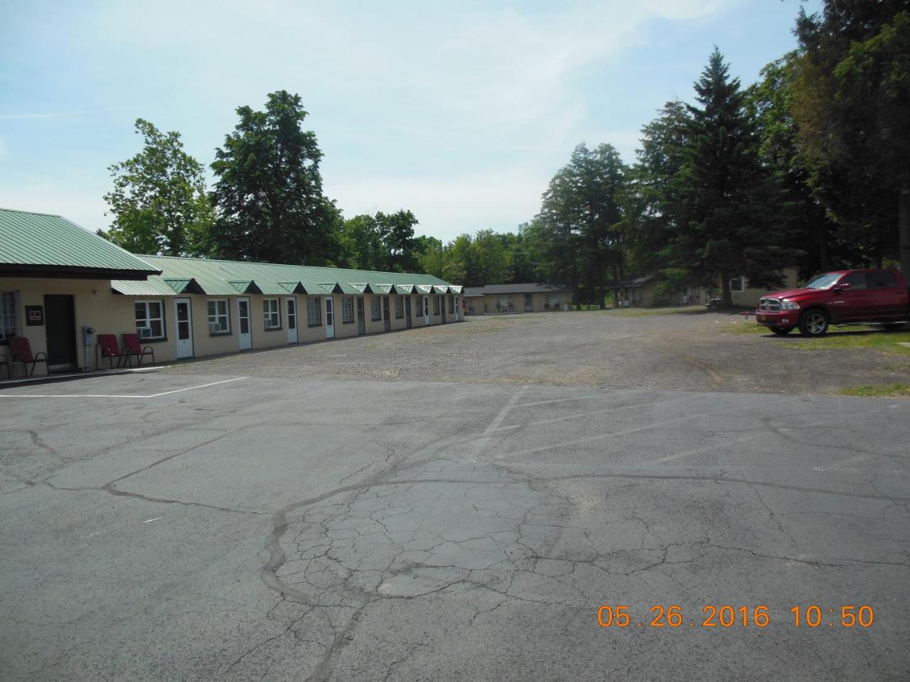 Evergreen Motel Oswego Exterior foto