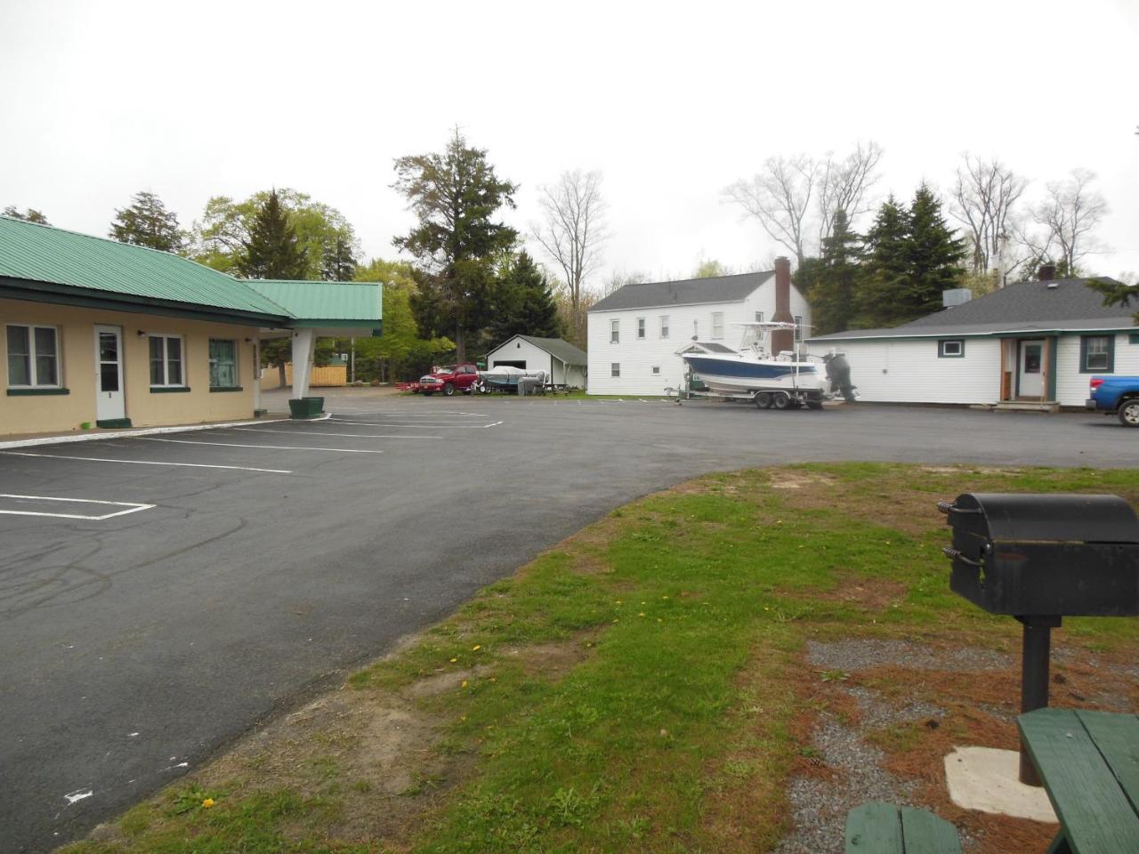 Evergreen Motel Oswego Exterior foto