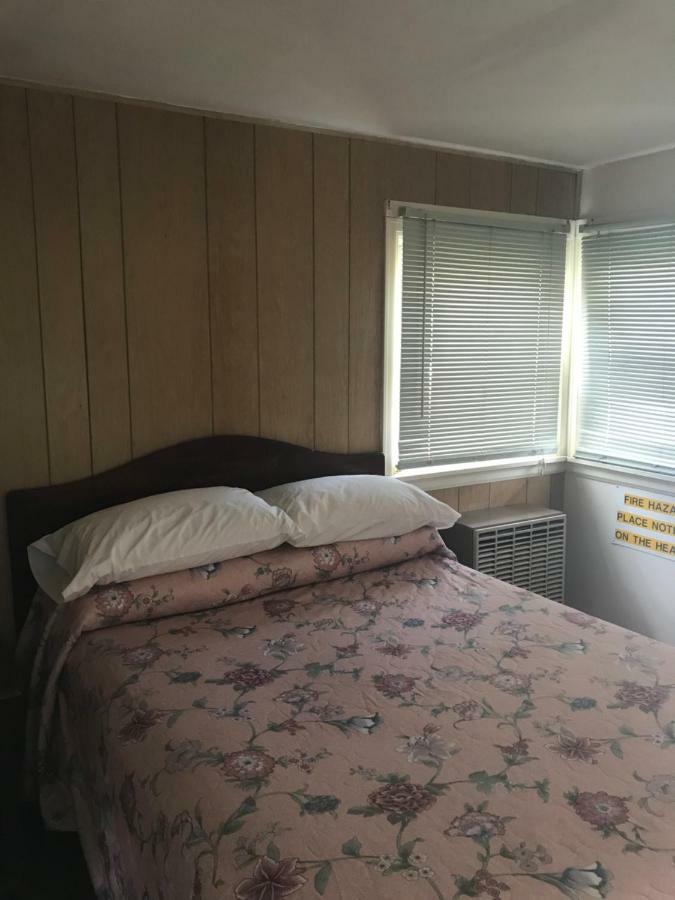 Evergreen Motel Oswego Exterior foto
